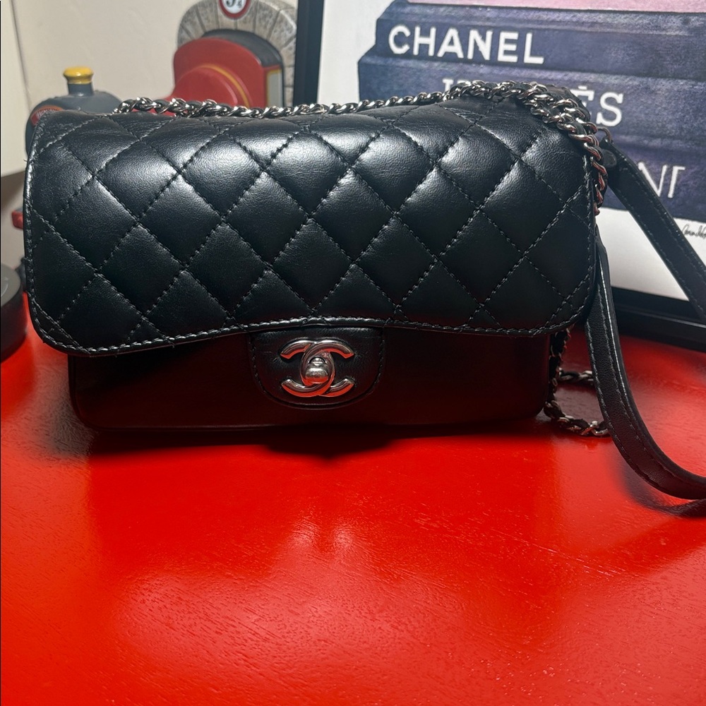RARE CHANEL Multicompartment Black Quilted Mini Flap Crossbody